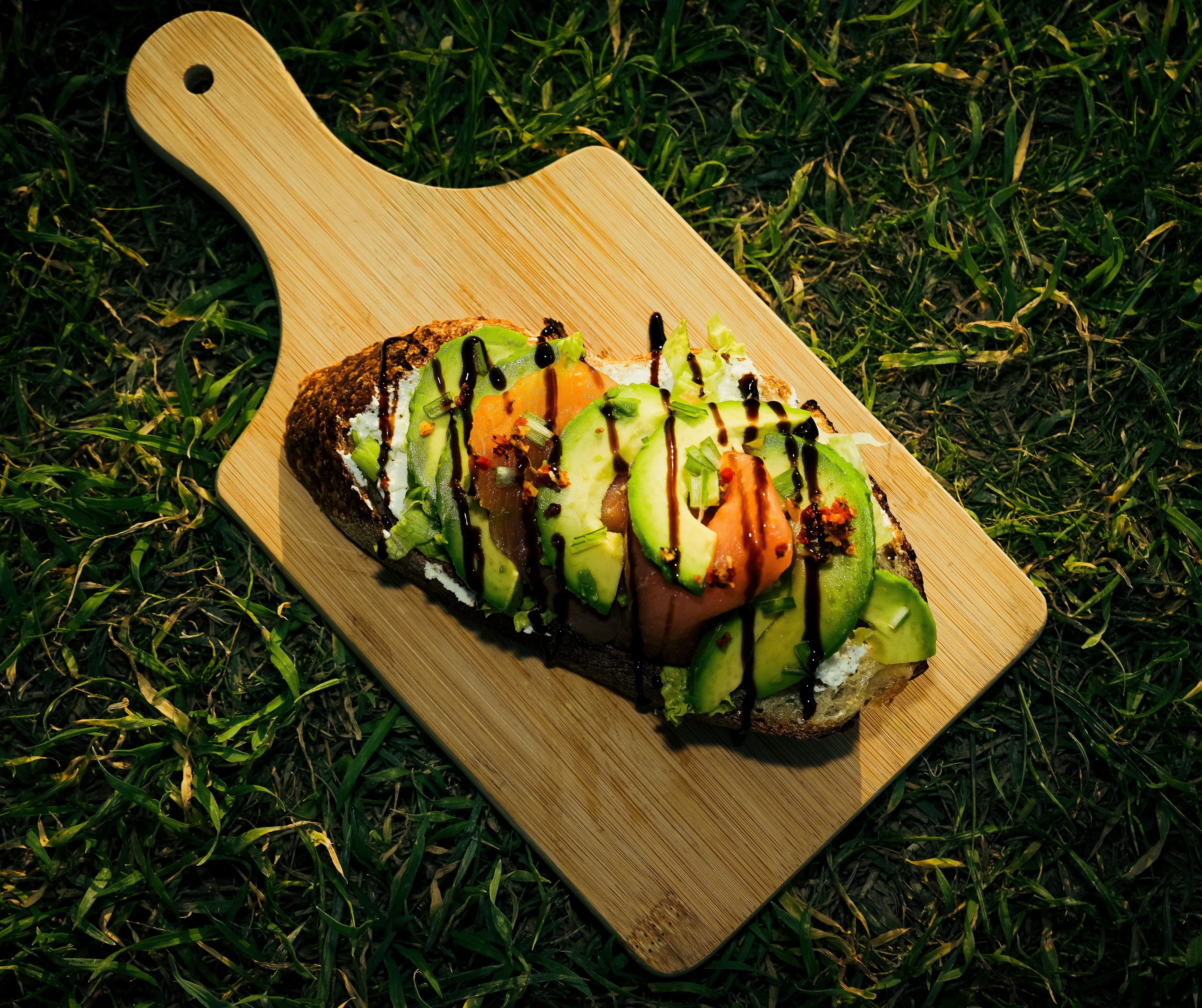 Gueuleton du Bouillon - Toast avocat & saumon